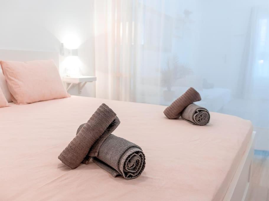 Acogedor Estudio En Triana Con Jacuzzi Y Wifi 塞维利亚 外观 照片