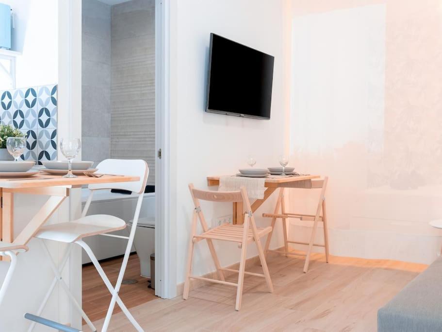 Acogedor Estudio En Triana Con Jacuzzi Y Wifi 塞维利亚 外观 照片