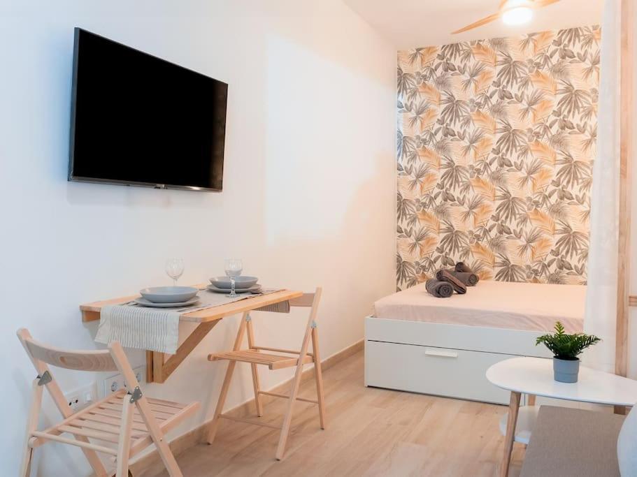 Acogedor Estudio En Triana Con Jacuzzi Y Wifi 塞维利亚 外观 照片